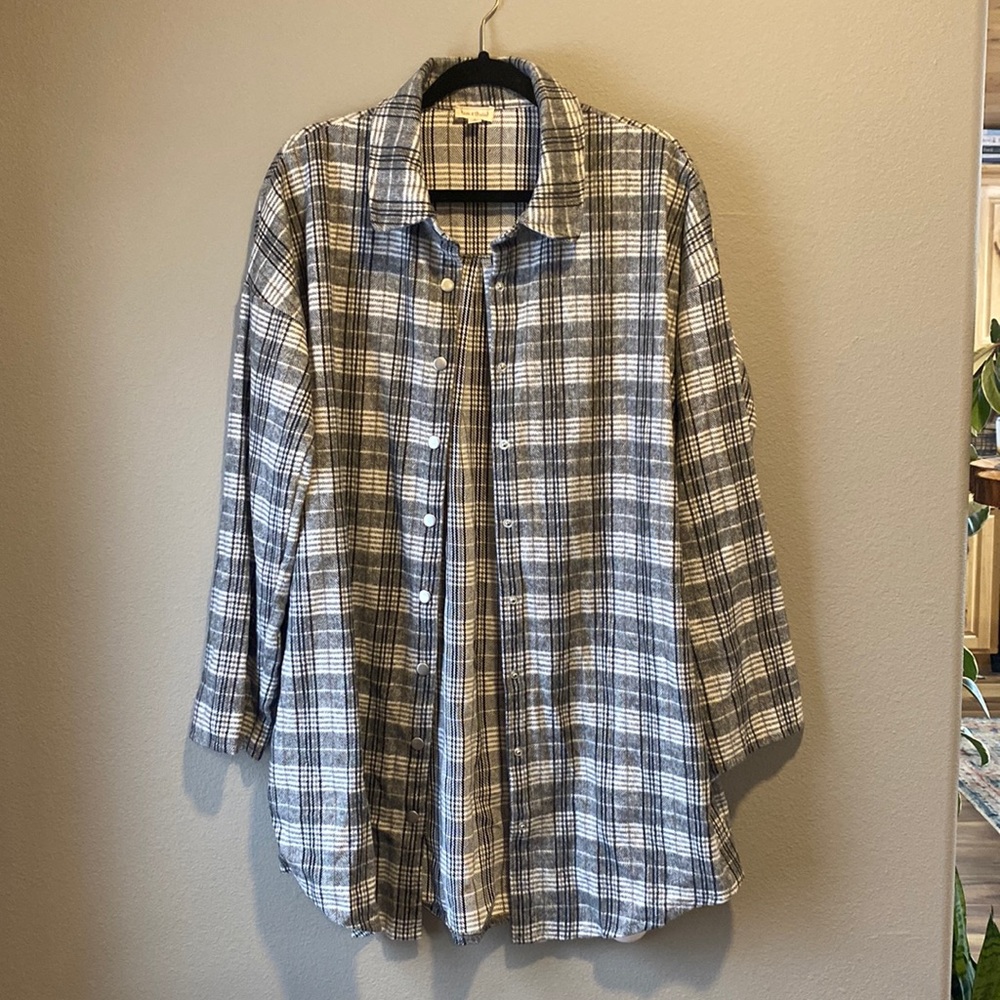 Hem & Thread Shacket
